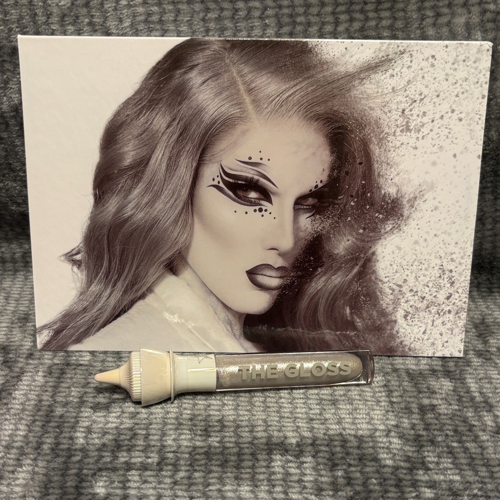 Jeffree Star Cremated Eyeshadow Palette and The Gloss Set - Picture 2 of 3